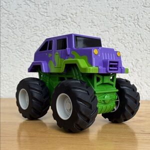 Lakeshore Snap and Learn Purple and Green Monster Truck Toy